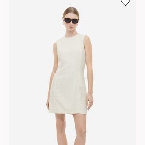 Sleeveless boucle dress in cream M